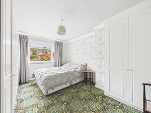 Bedroom- click for photo gallery